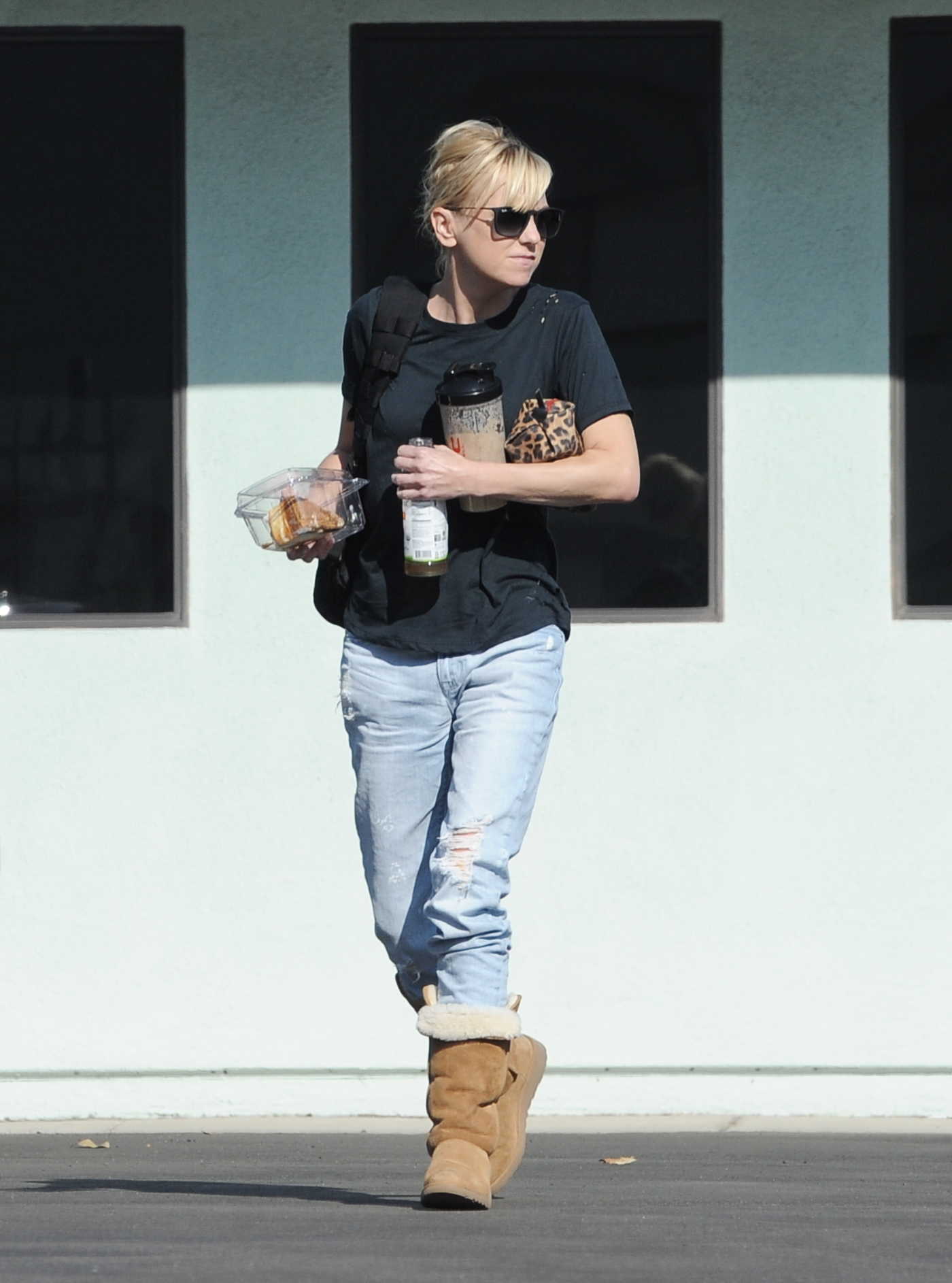 Anna Faris Was Seen Out in Los Angeles 09/07/2017