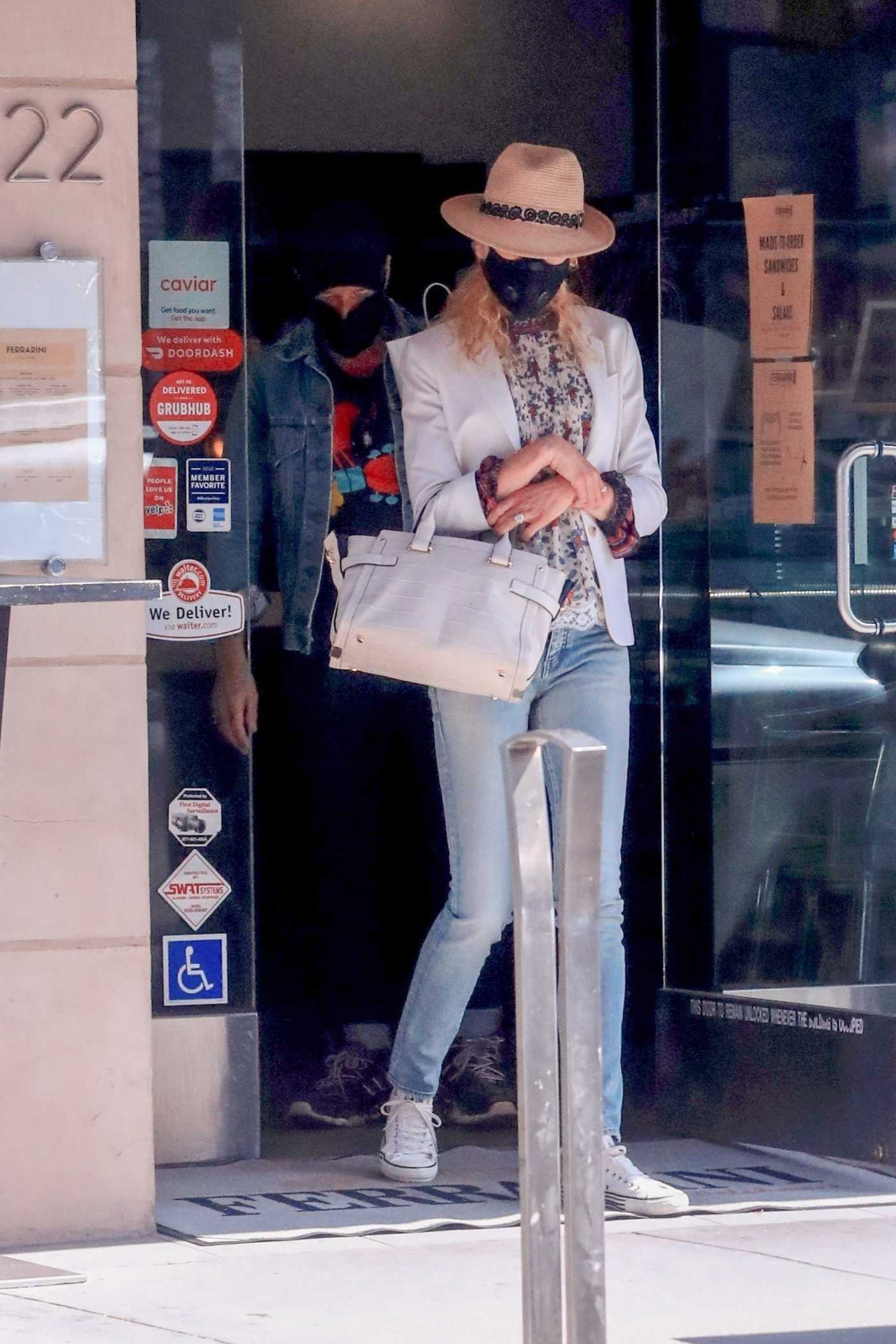 Nicole Kidman in a Beige Hat Out with Keith Urban Leaves the Ferrarini Cafe in Beverly Hills 06/25/2020