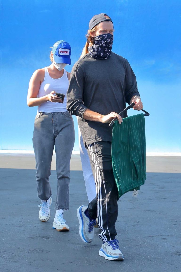 Patrick Schwarzenegger in a Gray Cap
