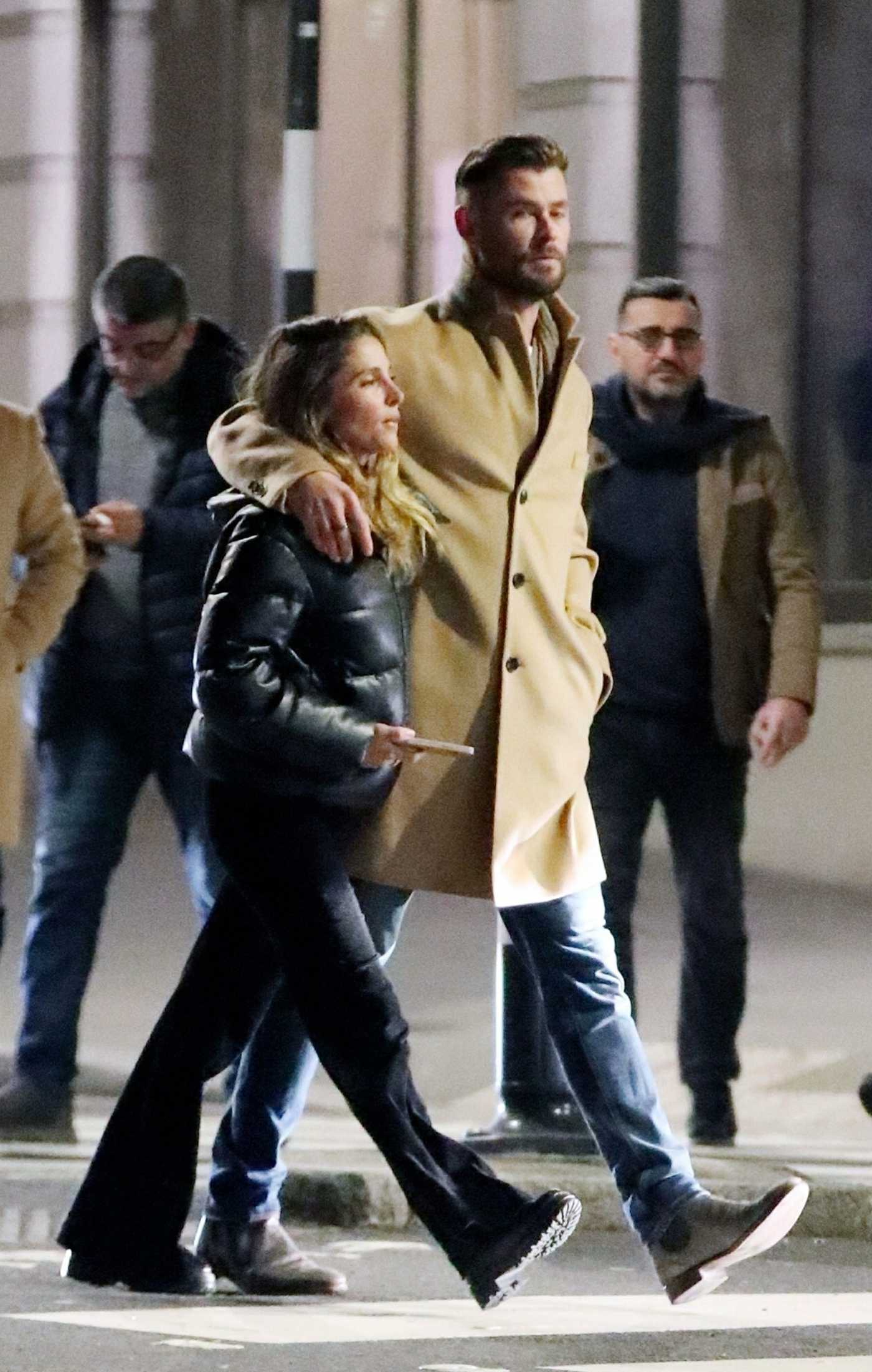Elsa Pataky in a Black Puffer Jacket Was Seen Out Chris Hemsworth in London 01/24/2022
