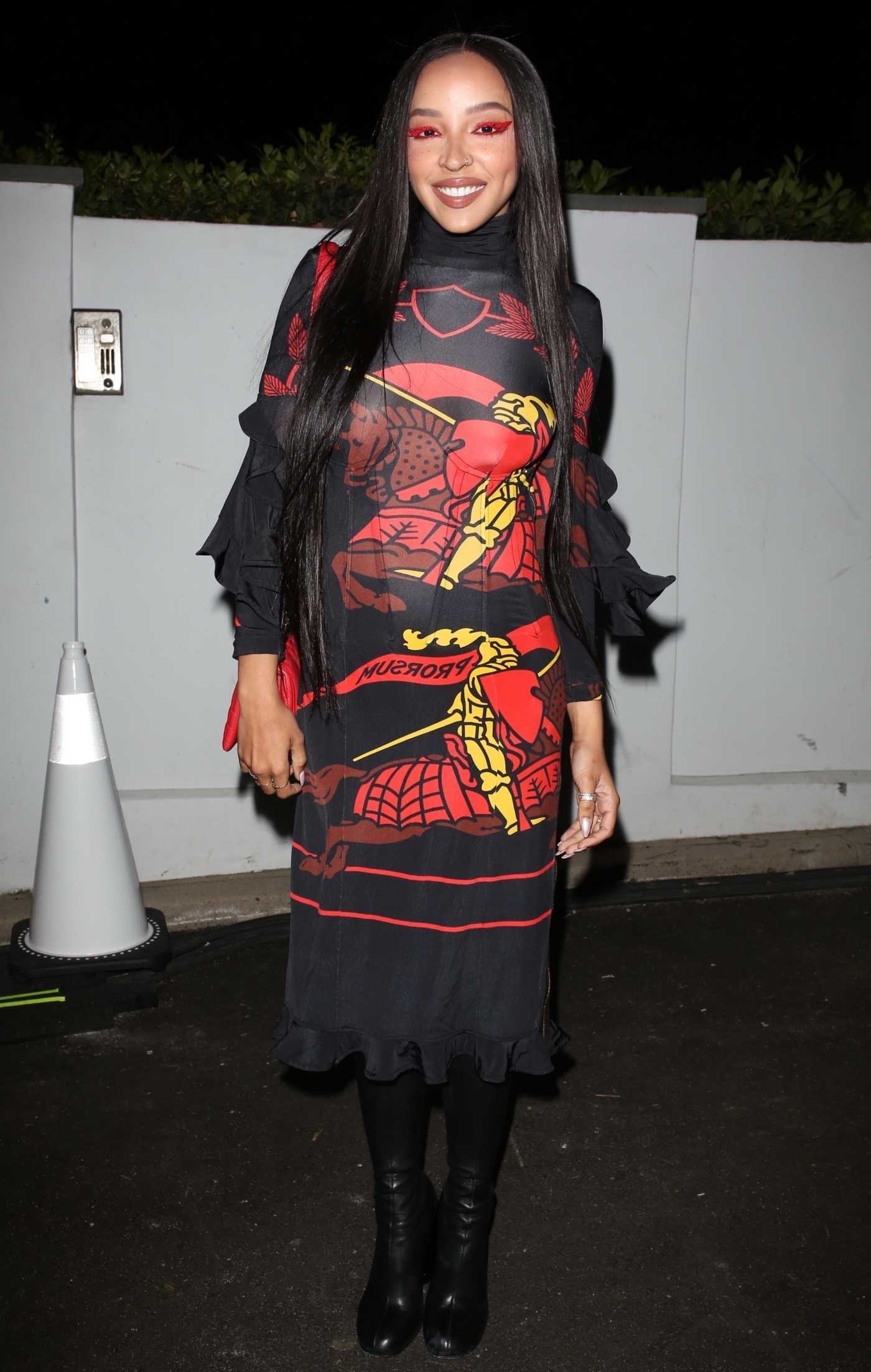Tinashe Arrives at a Private Burberry Event in Los Angeles 04/20/2022