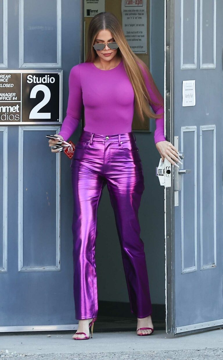 Khloe Kardashian in a Lilac Outfit