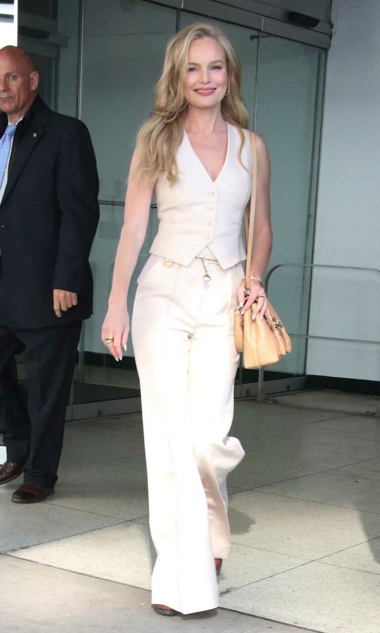 Kate Bosworth in a White Ensemble