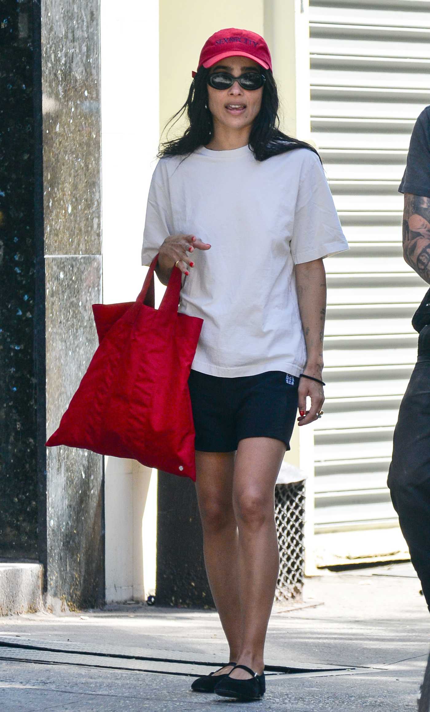 Zoe Kravitz in a Red Cap Was Spotted Out with a Friend in New York 08/23/2023