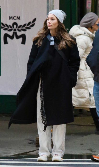 Jessica Biel in a Grey Beanie Hat