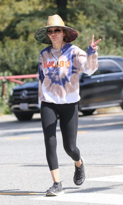 Lisa Rinna in a Straw Hat