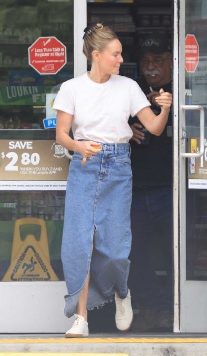 Kate Bosworth in a White Tee