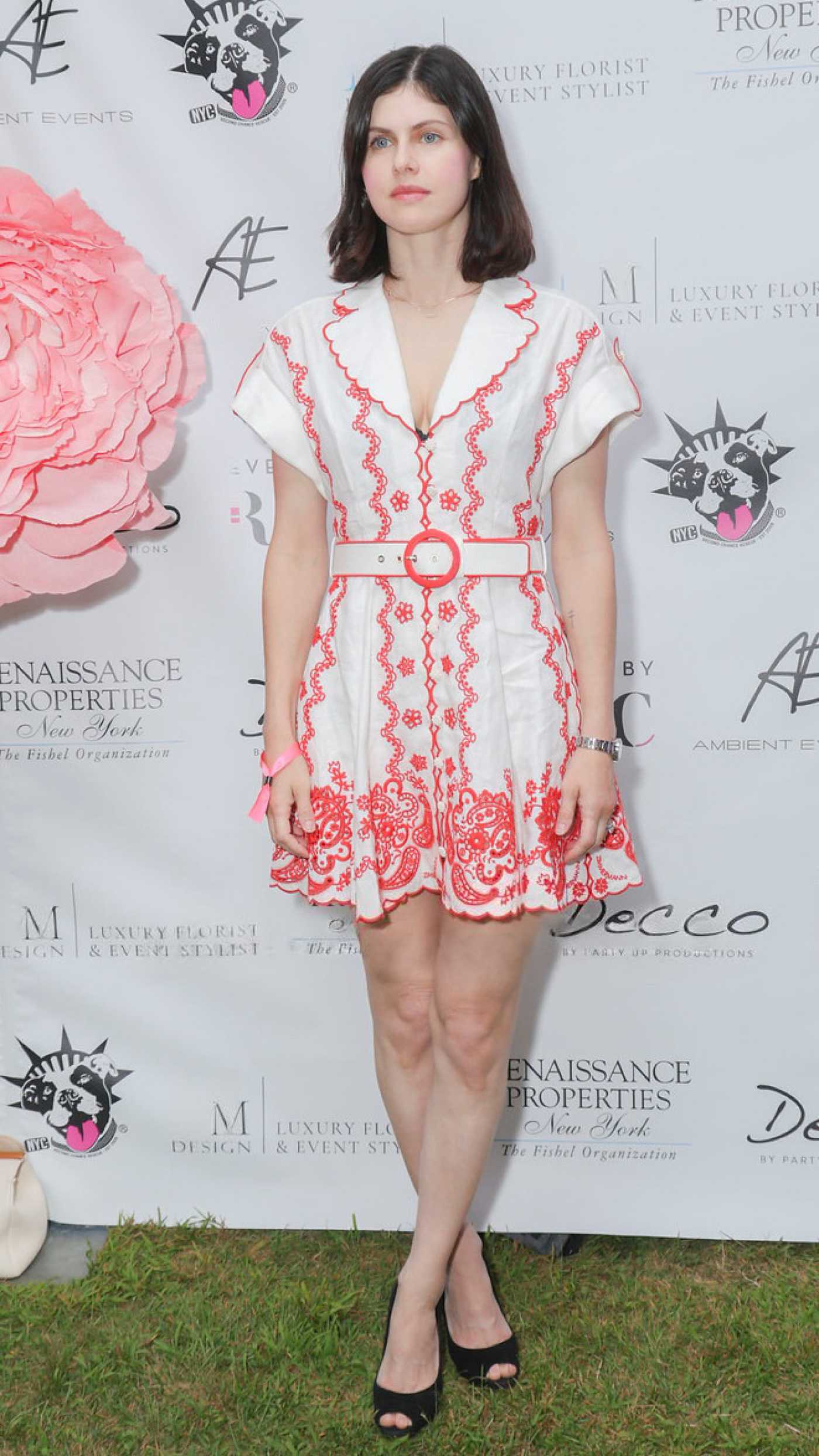 Alexandra Daddario Attends 2025 Second Chance Rescue Hamptons Gala in Bridgehampton 08/08/2025