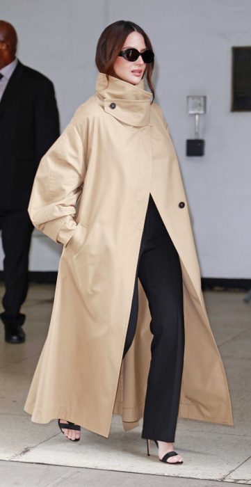 Olivia Munn in a Beige Trench Coat