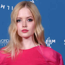 Ellie Bamber
