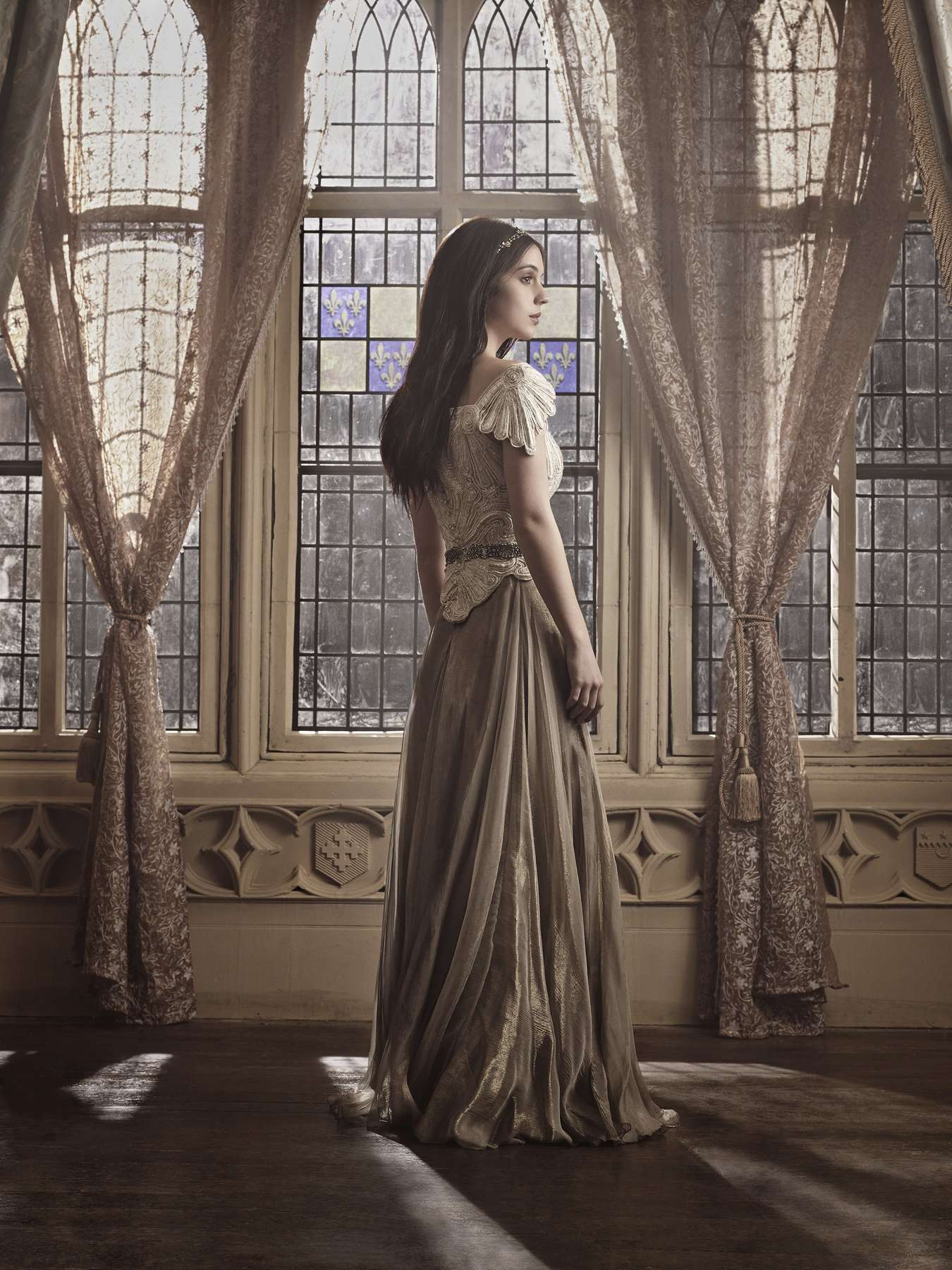 Adelaide Kane Reign Promoshoot